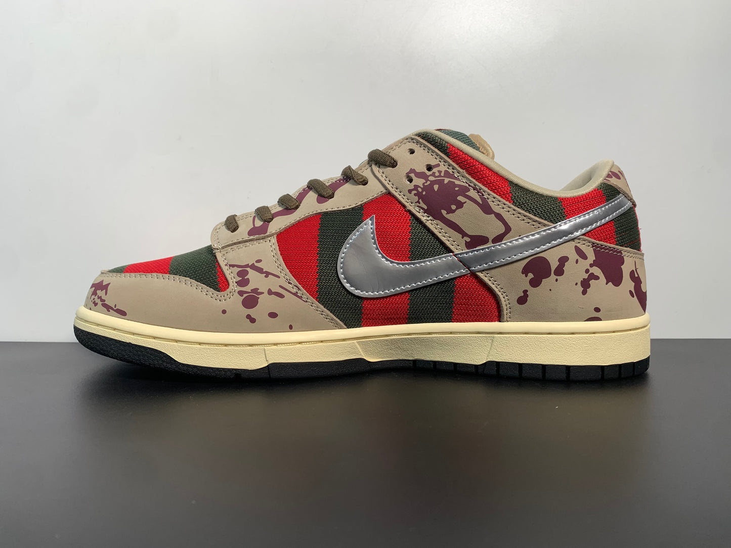 Nike SB Dunk Low Pro ‘Freddy Krueger’ 313170-202