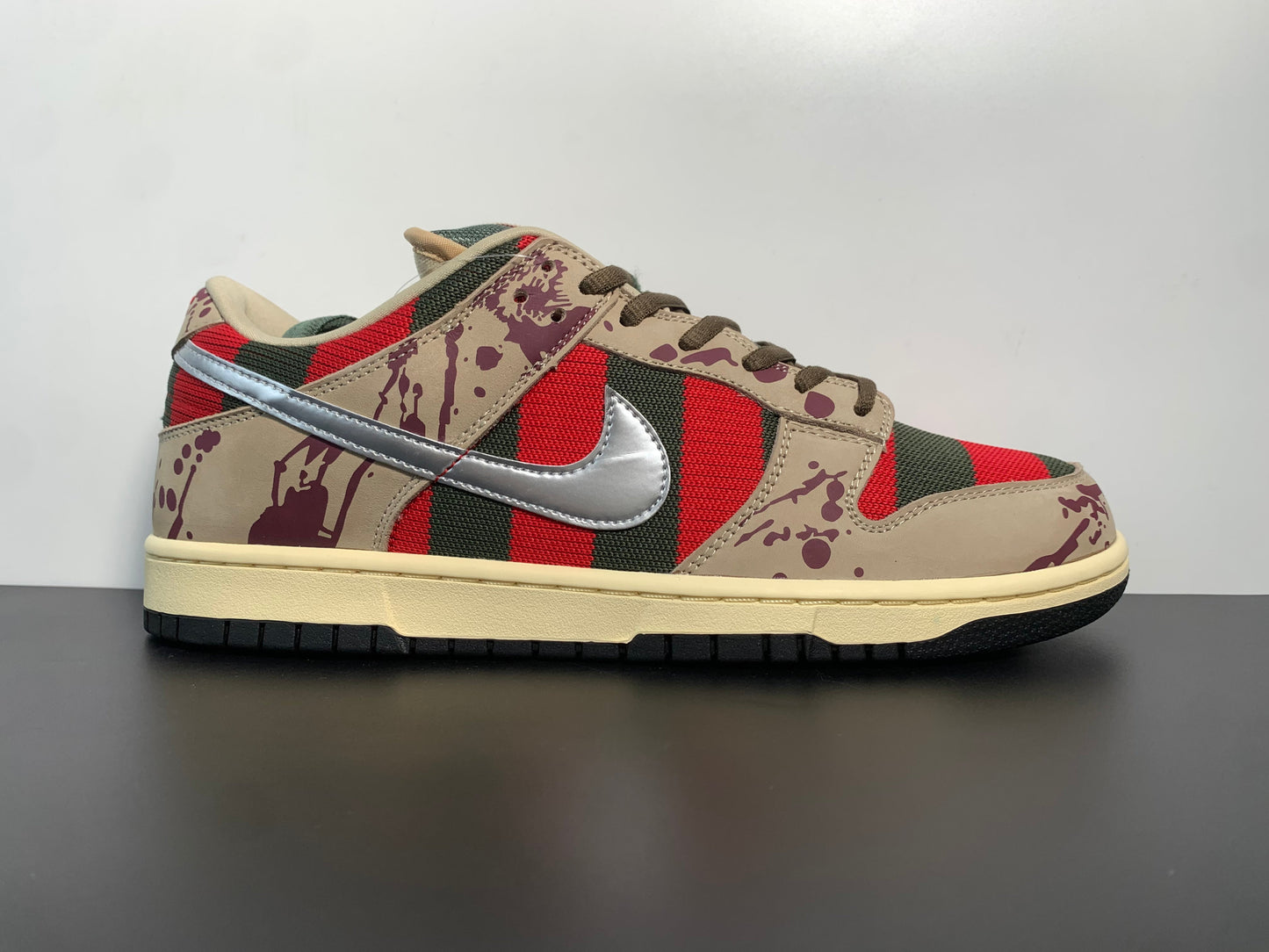 Nike SB Dunk Low Pro ‘Freddy Krueger’ 313170-202