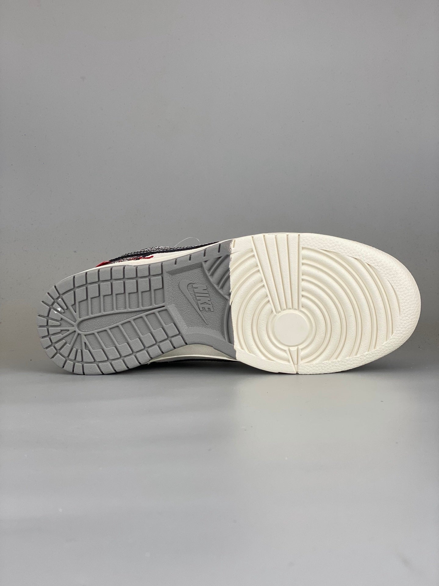 Nike SB Dunk Low YX5066-272