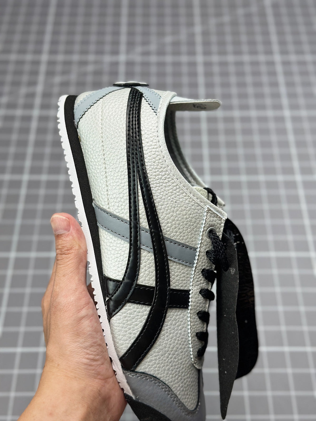 Onitsuka Tiger Mexico 66 Flower 1183B493-100