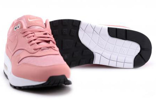 Nike Womens Air Max 1 SE 881101-600