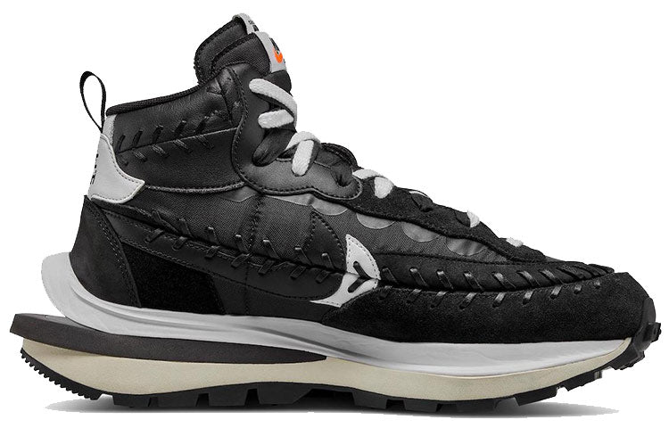 Nike Vaporwaffle Sacai x Jean Paul Gaultier Black White DH9186-001