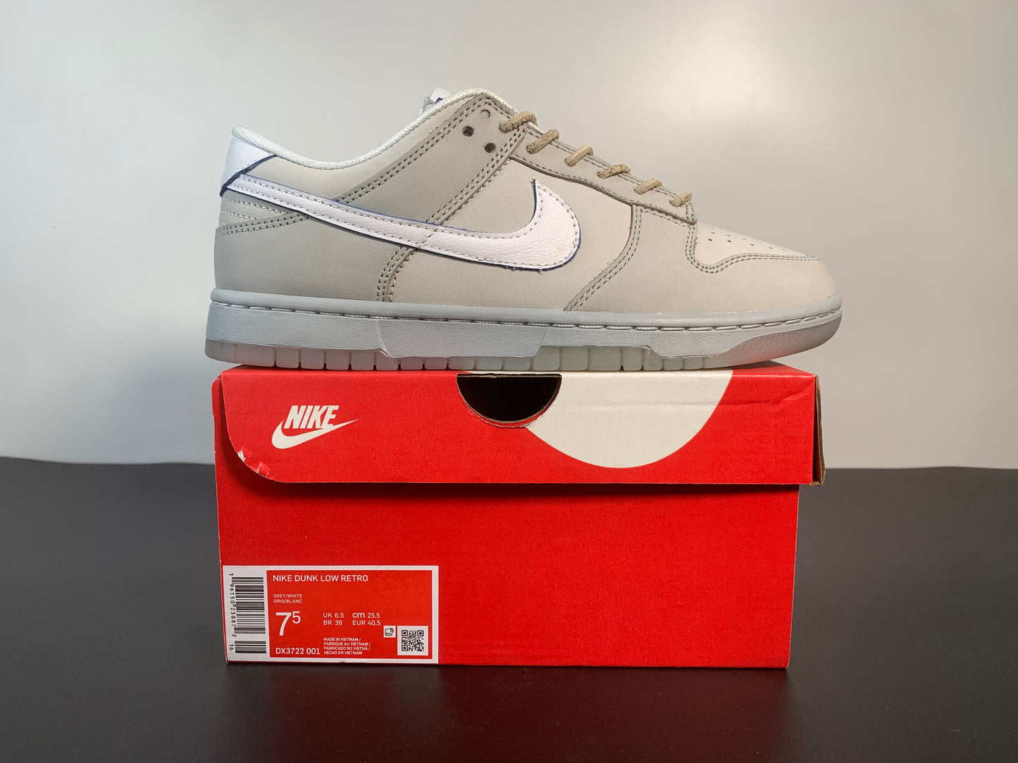 Dunk Low 'Wolf Grey Pure Platinum' DX3722-001