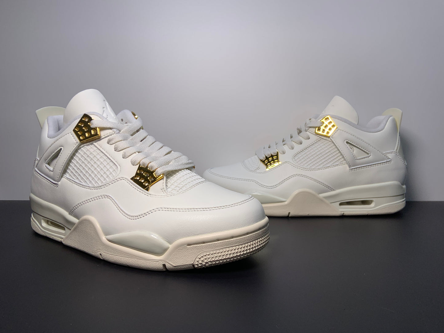 Air Jordan 4 Retro Metallic Gold AQ9129-170 Air Jordan 4 WMNS “Sail”
