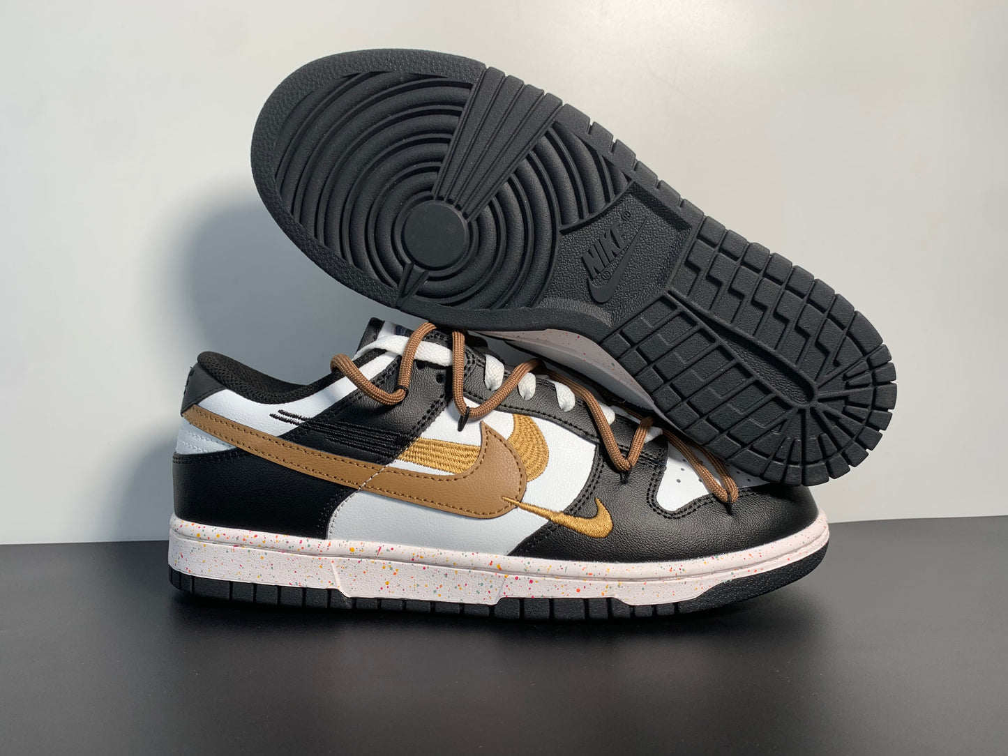 SB Dunk Low”Multi-Color White Black Brown Swoosh FD4623-142