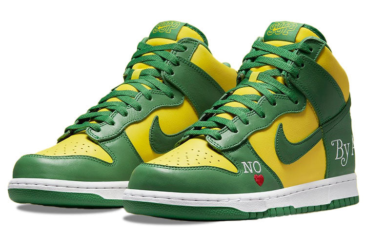 Nike Supreme x SB Skateboard Dunk High Brazil DN3741-700