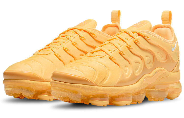 Nike Womens Air VaporMax Plus 'Yolk' Citron Pulse/White/Citron Pulse DJ5993-800