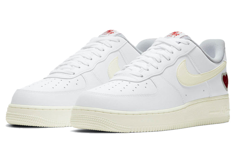 Nike Air Force 1 Low Valentines Day DD7117-100