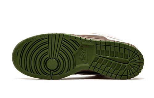 Nike Dunk Low Pro SB Skateboard 'Oompa Loompa' Light Chocolate/White 304292-228