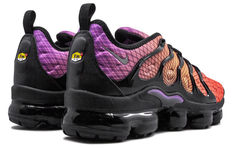 Nike Air VaporMax Plus 'Grid Sunset' Bright Crimson/Reflect Silver-Black 924453-604