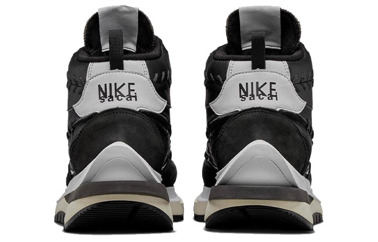 Nike Vaporwaffle Sacai x Jean Paul Gaultier Black White DH9186-001