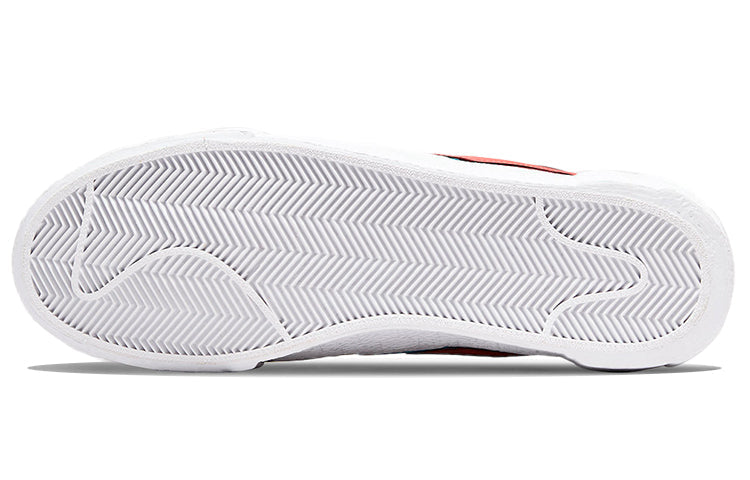 Nike Kaws x sacai x Blazer Low DM7901-600