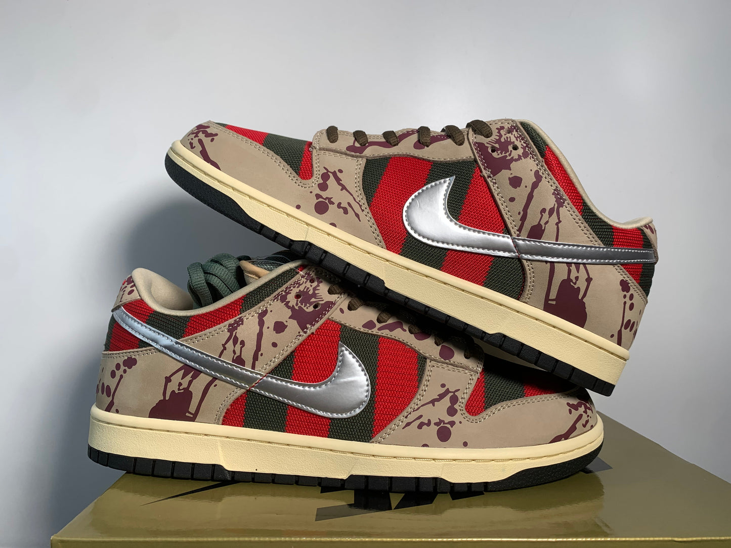 Nike SB Dunk Low Pro ‘Freddy Krueger’ 313170-202