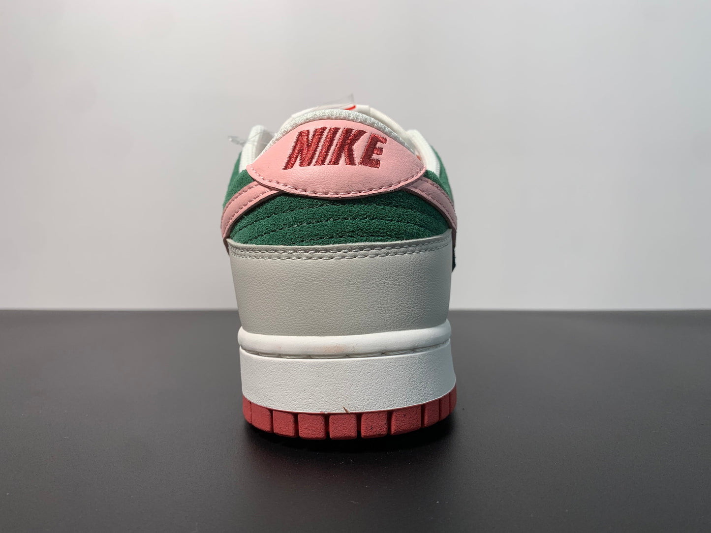 KICKS LOUNGE  Nike Dunk Low All Petals United FN8923-061