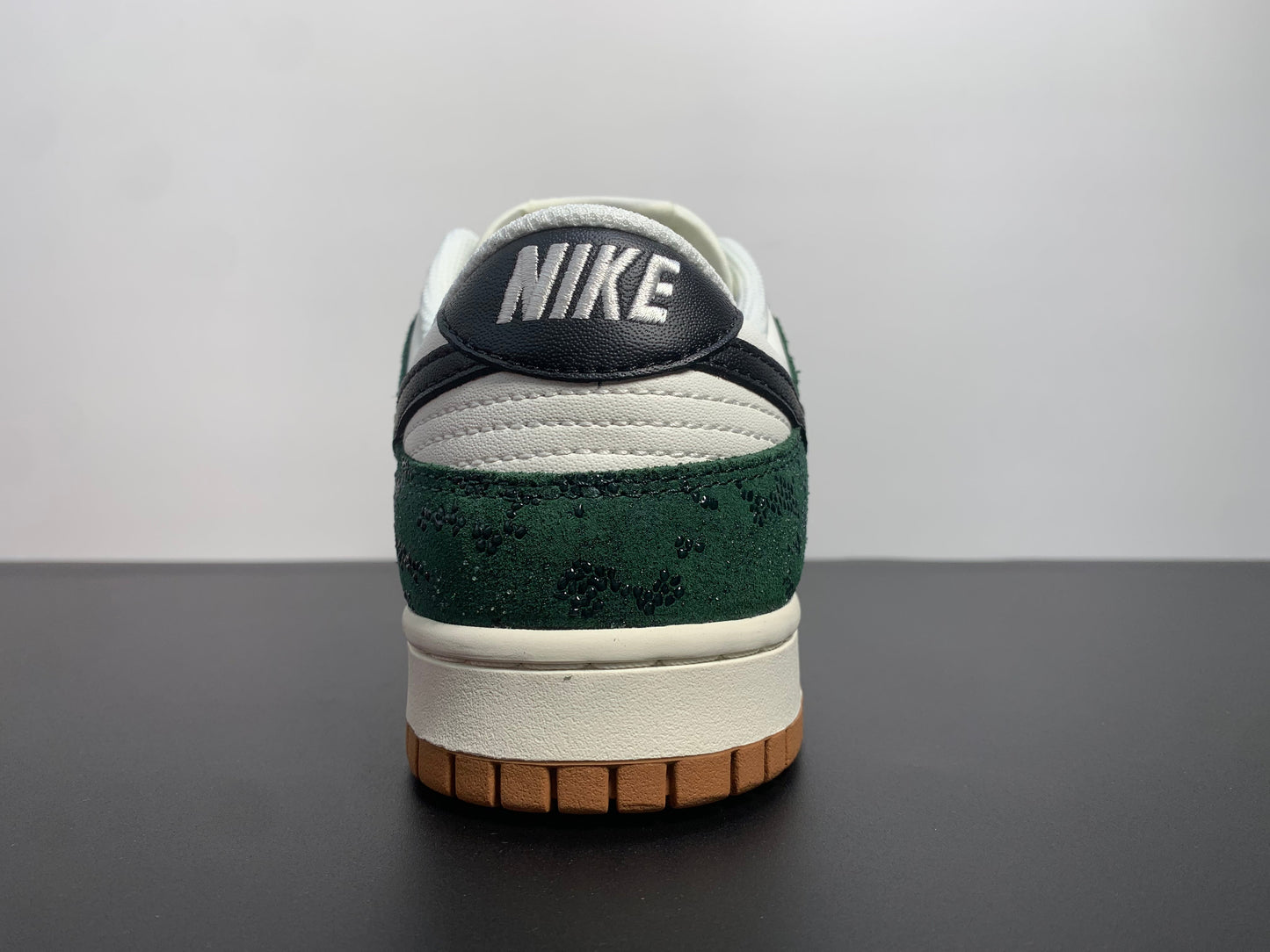 Nike Dunk Low WMNS“Green Snake FQ8893-397