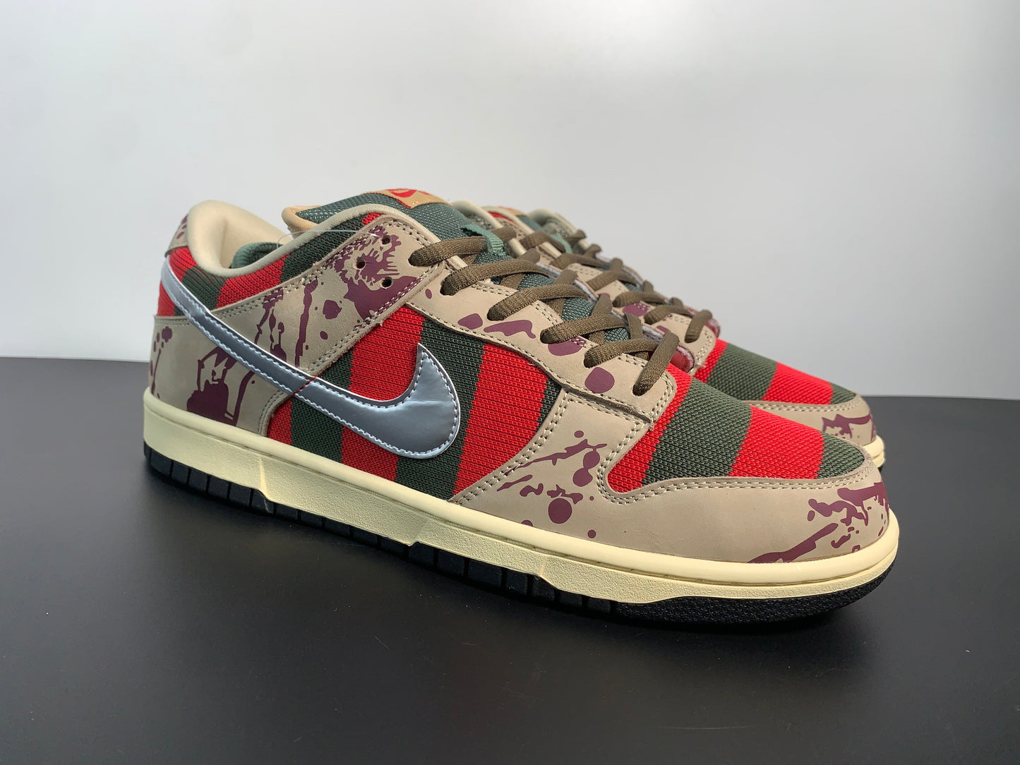 Nike SB Dunk Low Pro ‘Freddy Krueger’ 313170-202