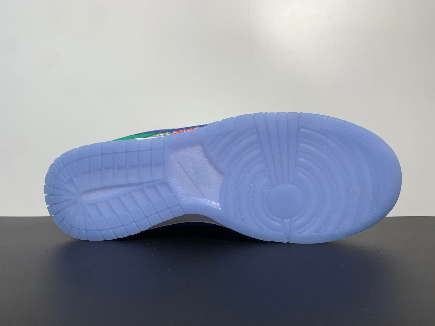Nike Dunk Low “Foam Finger”DZ5184-300