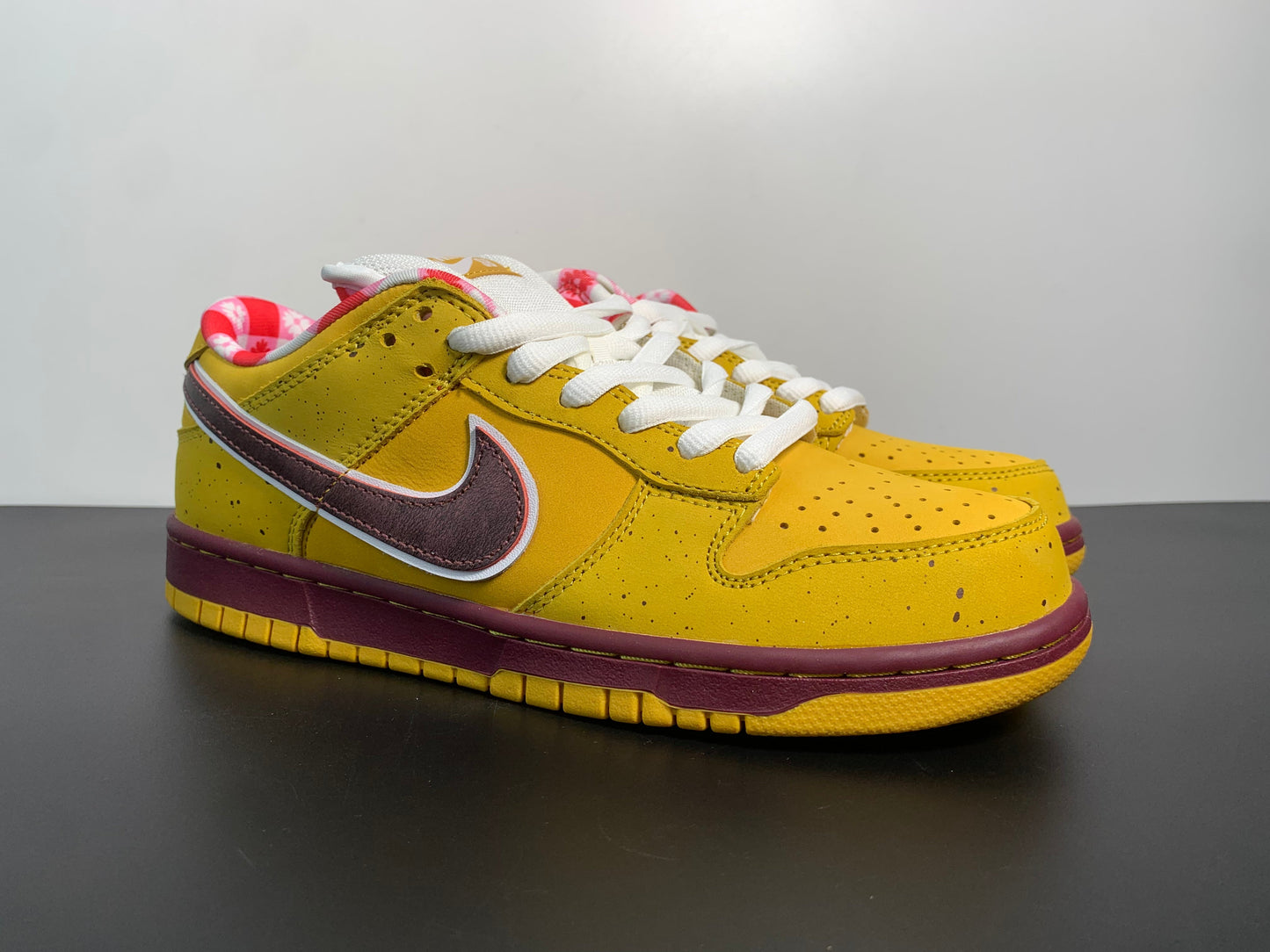 CONCEPTS X Dunk Low Premium SB 'Yellow Lobster' 313170-137566
