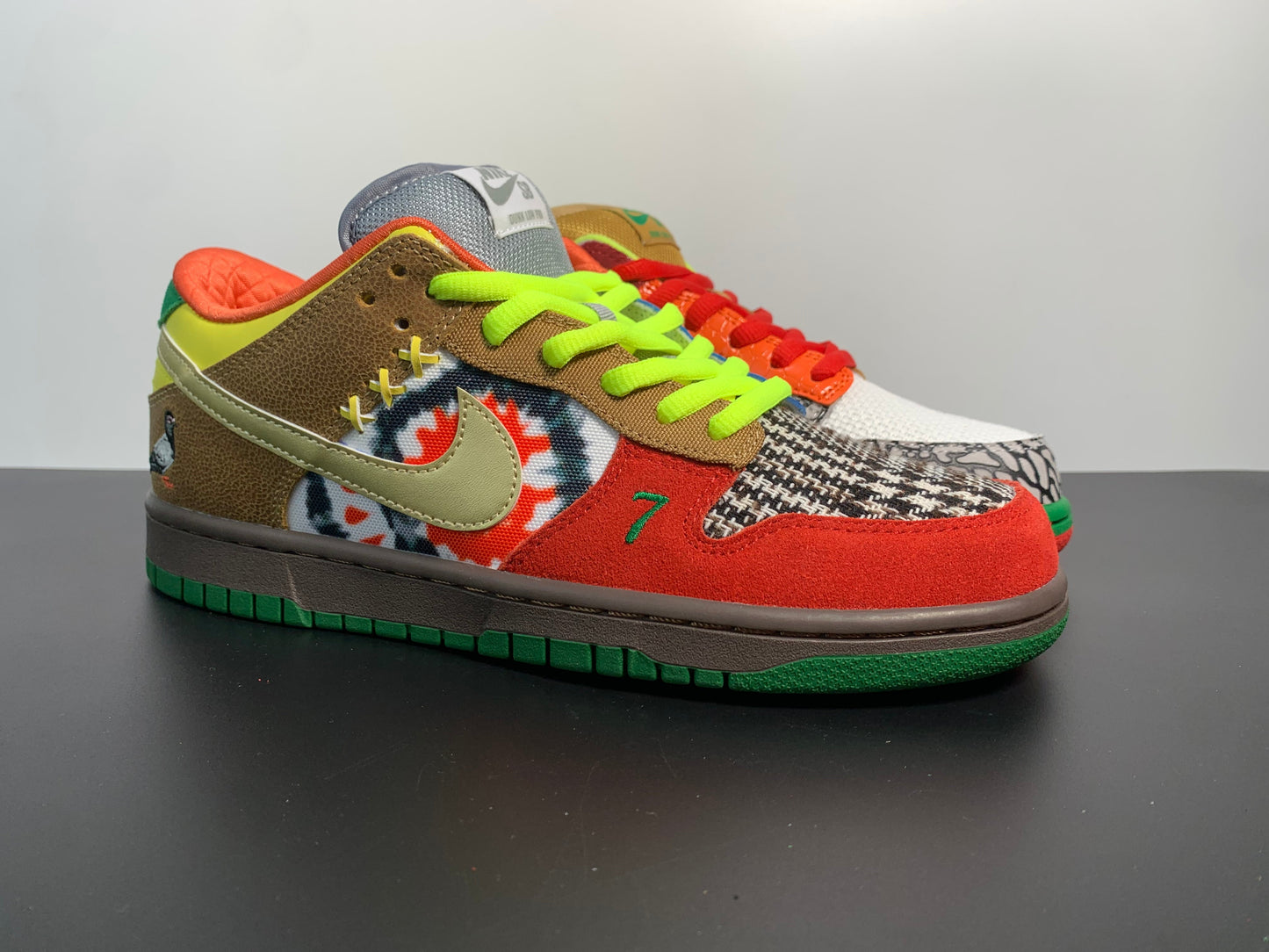 Nike SB Dunk Low ‘What The Dunk’ 318403-141