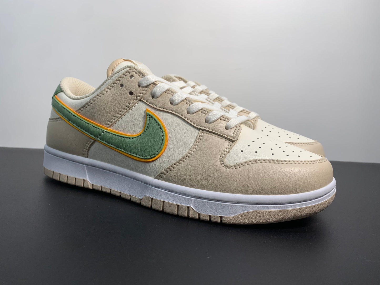 Nike Dunk Low 'Pale Ivory Oil Green'  FQ6869-131