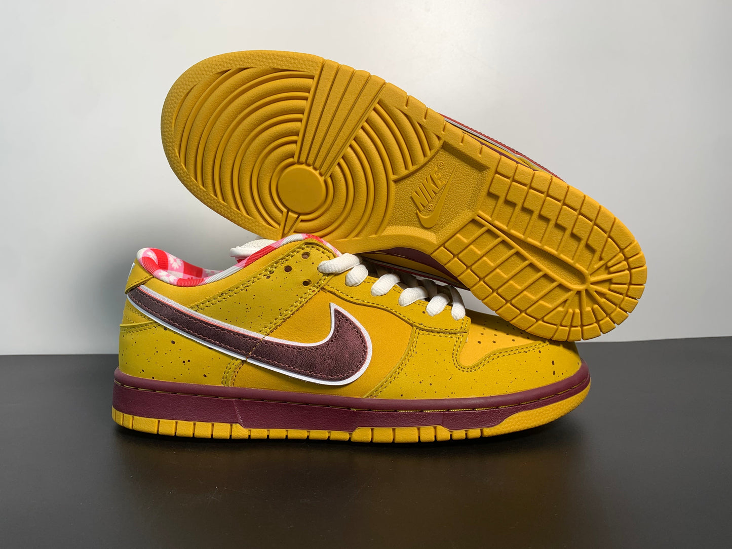 CONCEPTS X Dunk Low Premium SB 'Yellow Lobster' 313170-137566