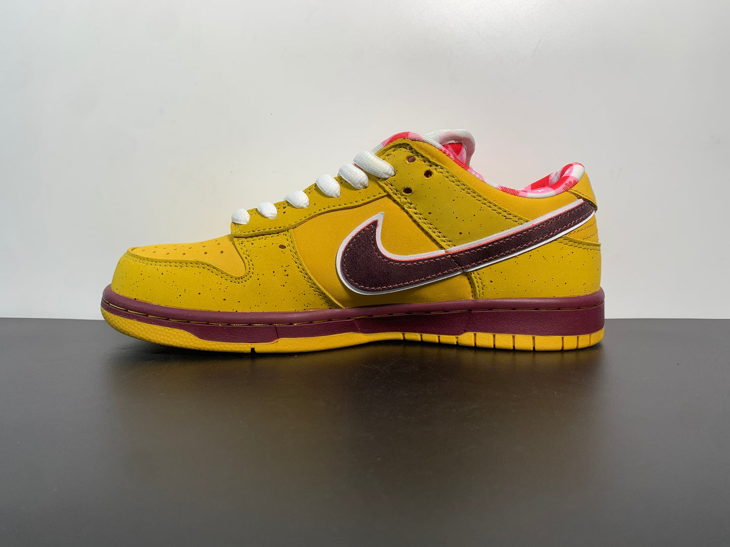 CONCEPTS X Dunk Low Premium SB 'Yellow Lobster' 313170-137566