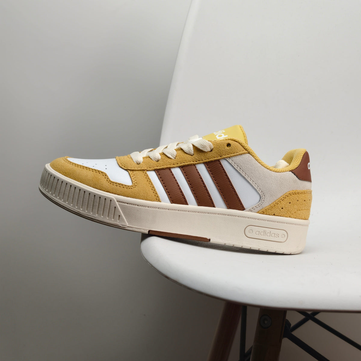 Adidas D-PAD Classic Yellow-Brown JR8328