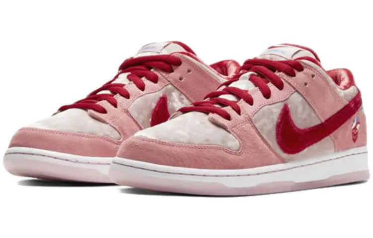 Nike SB Skateboard Dunk Low Pro QS Strangelove - Valentines Day CT2552-800