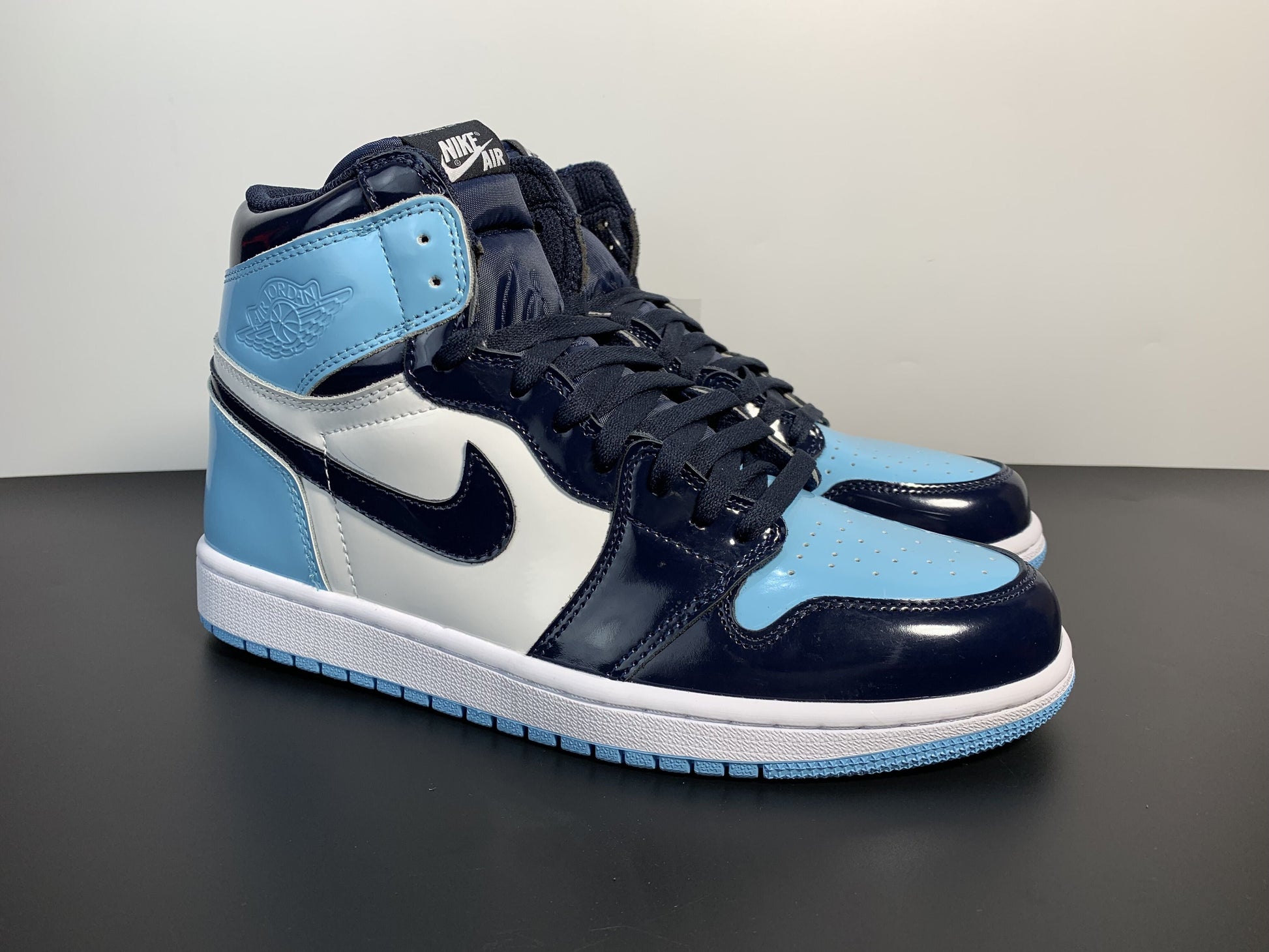 Air Jordan 1 High OG University Blue- CD0461 401