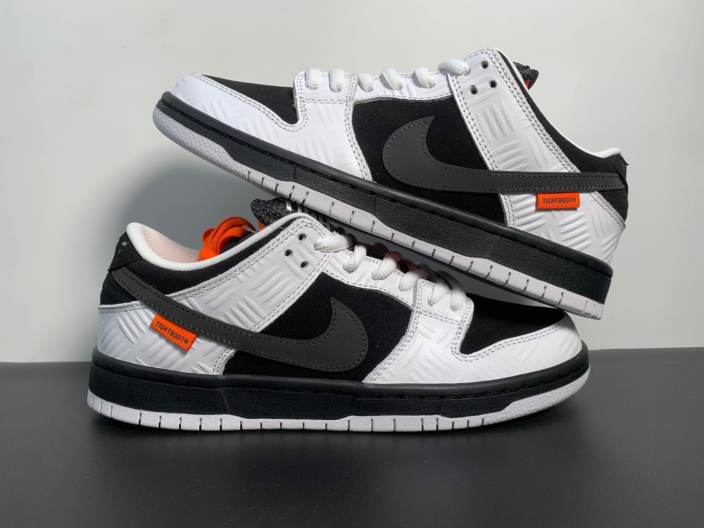 TIGHTBOOTH x Dunk Low SB FD2629-100