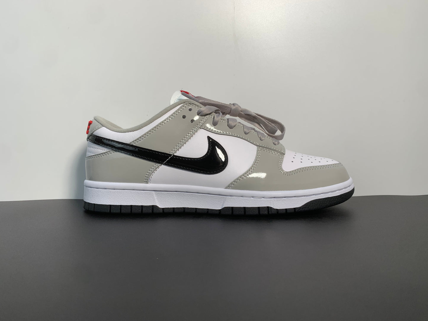 Wmns Dunk Low 'Light Iron Ore Black' DQ7576-001