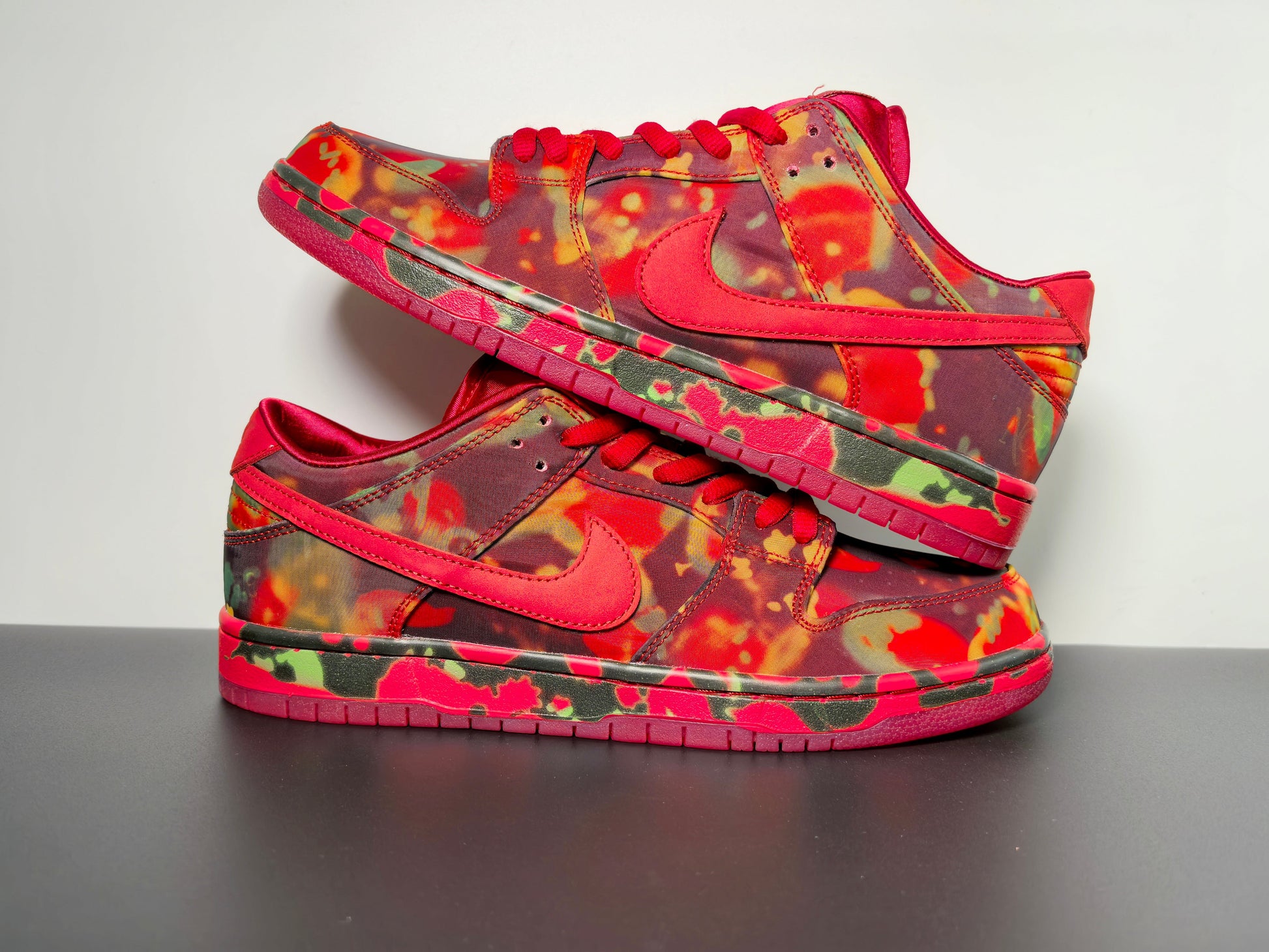 The Wizard of Oz X Nike SB Dunk Low“Ruby Slipper”