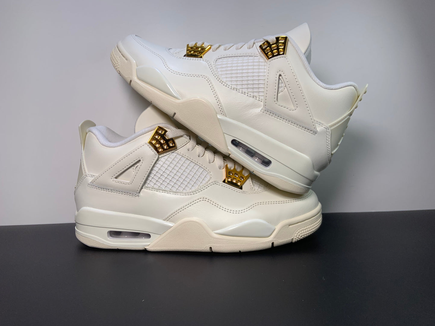 Air Jordan 4 Retro Metallic Gold AQ9129-170 Air Jordan 4 WMNS “Sail”