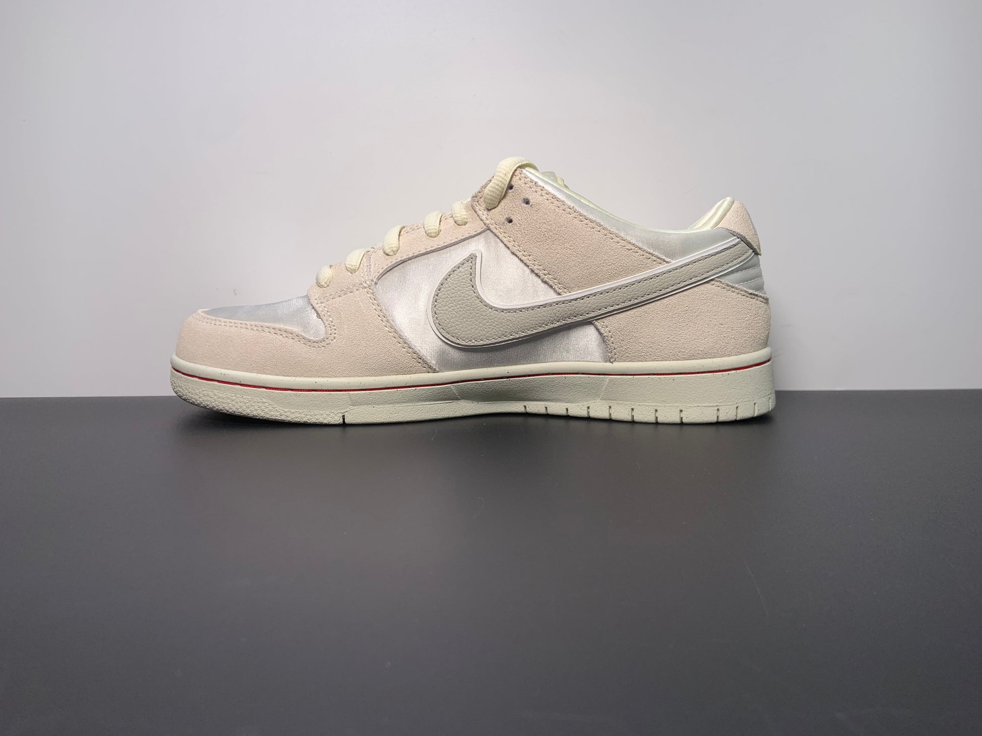 Nike SB Dunk Low Love Found