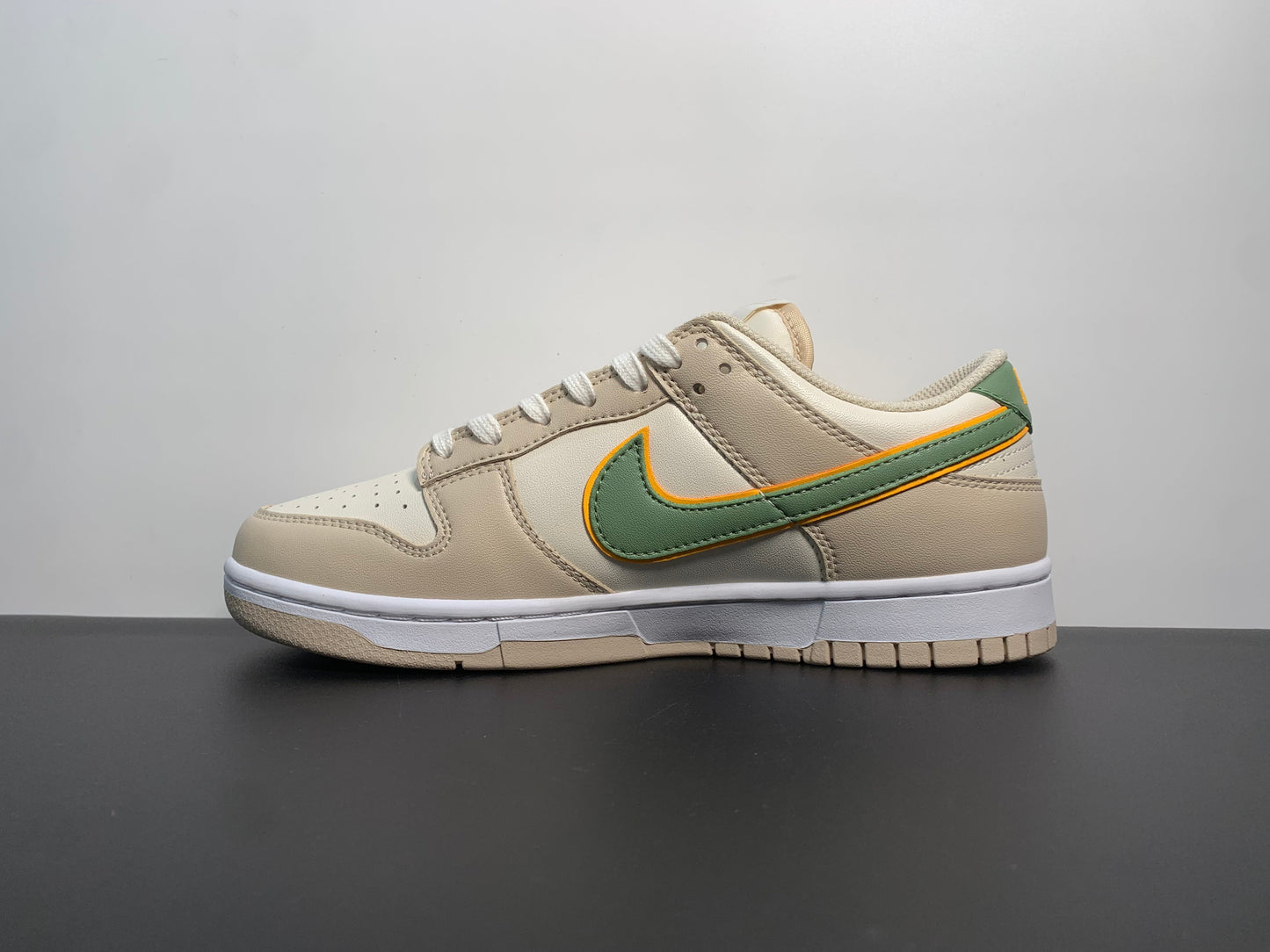 Nike Dunk Low 'Pale Ivory Oil Green'  FQ6869-131