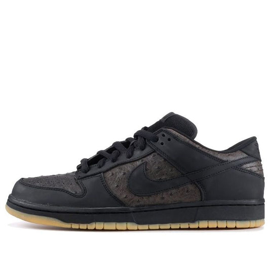 Nike Dunk Low Pro SB Skateboard 'Ostrich' Black/Black 304292-003