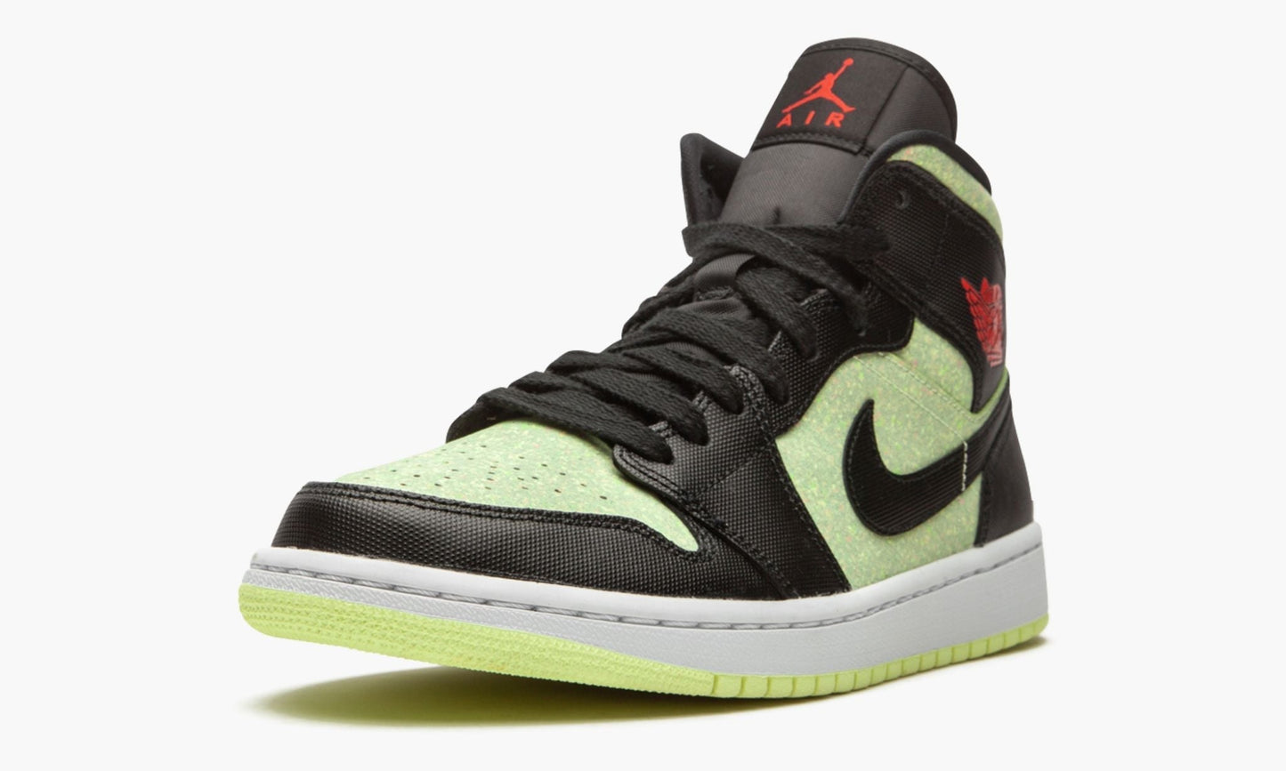 WMNS Air Jordan 1 Mid SE "Barely Volt / Chile Red"