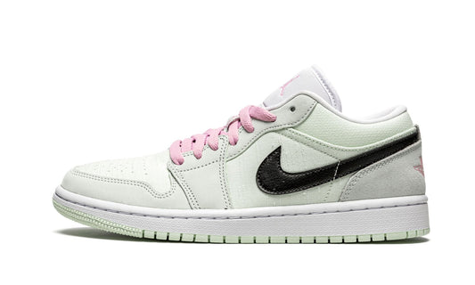 WMNS Air Jordan 1 Low SE "Barely Green"