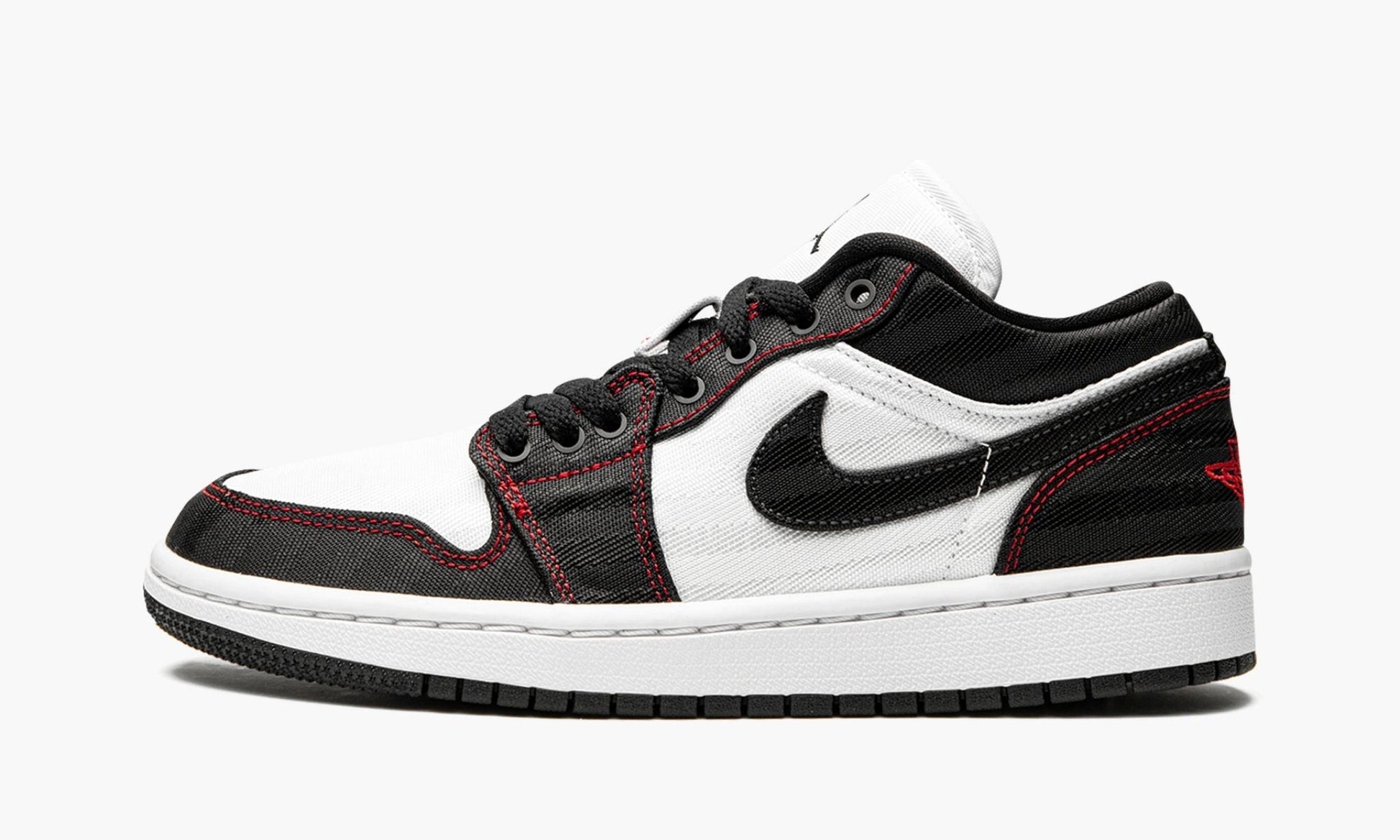 WMNS AIr Jordan 1 Low SE UTL "White / Black / Red"