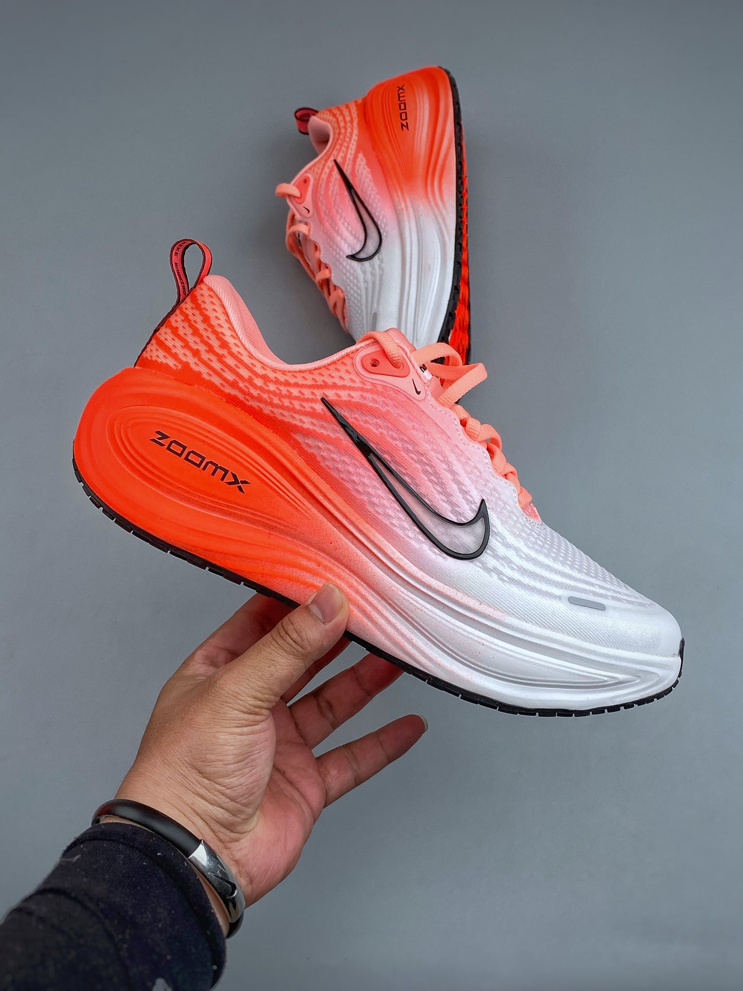 NIKE VOMERO PLUS RUN Red IM2038-039