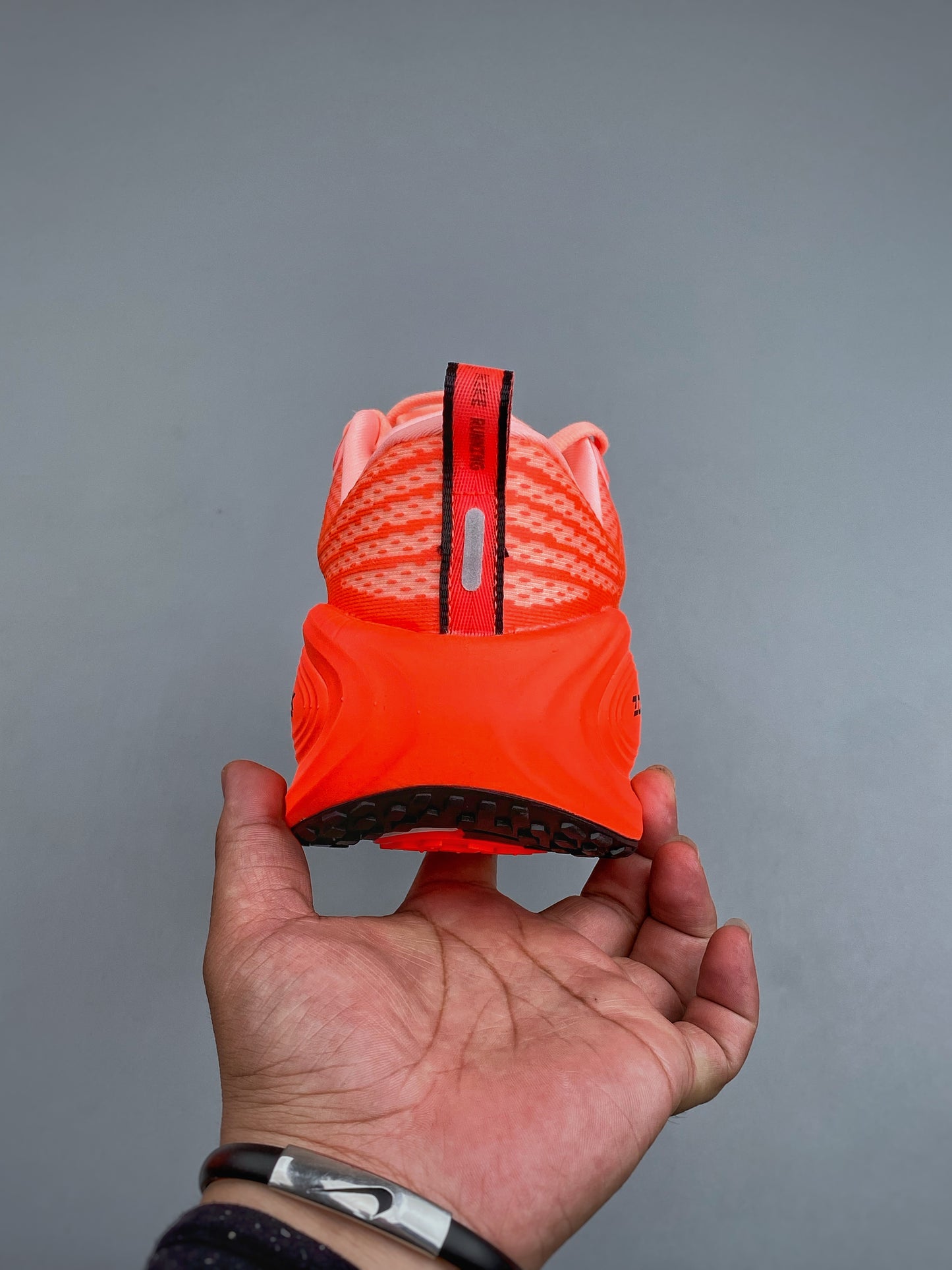 NIKE VOMERO PLUS RUN Red IM2038-039