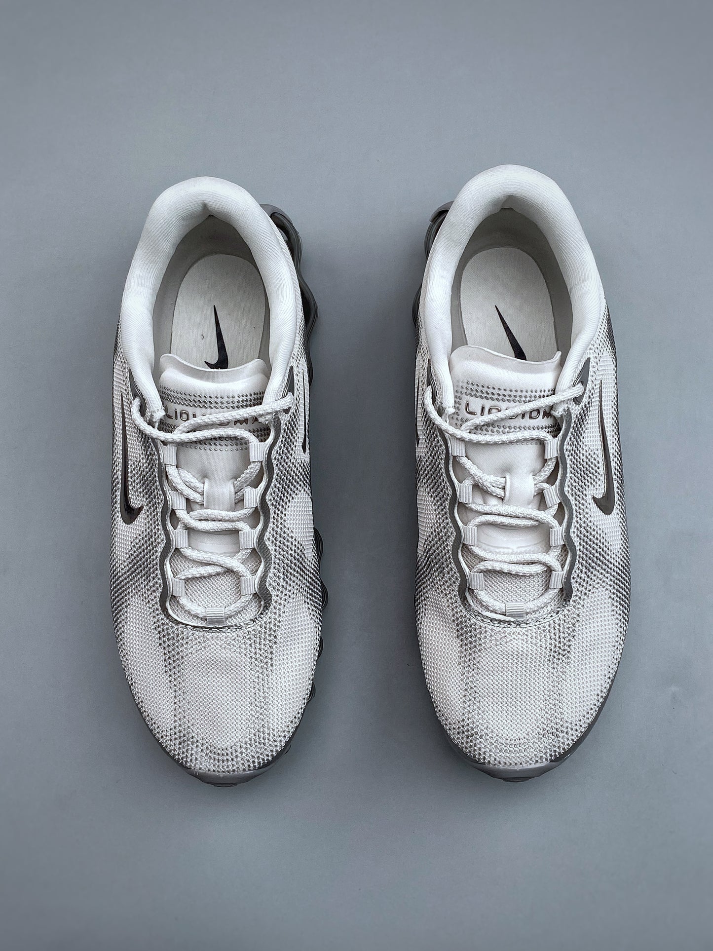 Nike AIR LIQUID MAX Light Grey