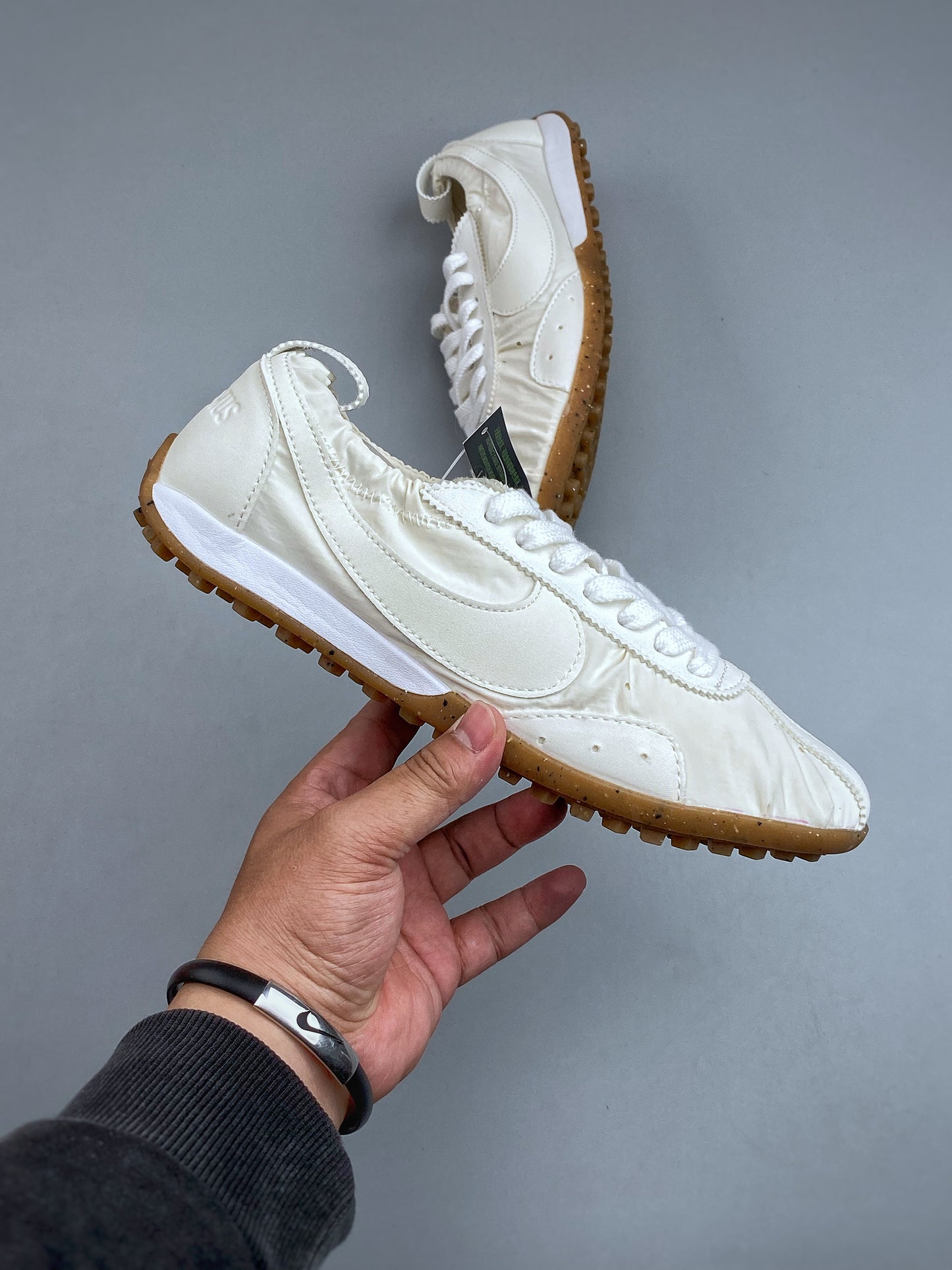 Jacquemus x Nike Moon Shoe SP HV8547 002