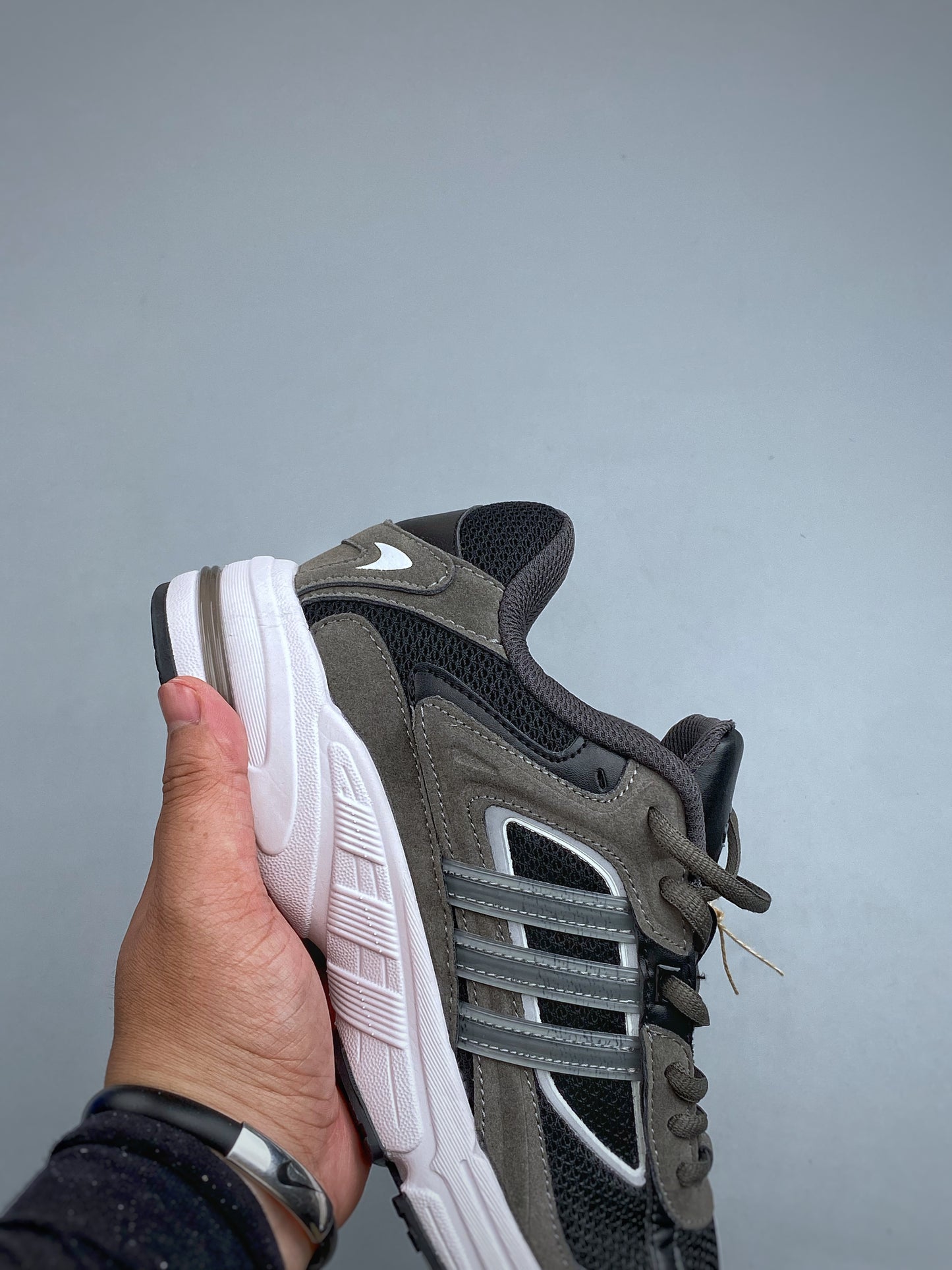 Adidas RESPONSE CL ID4291