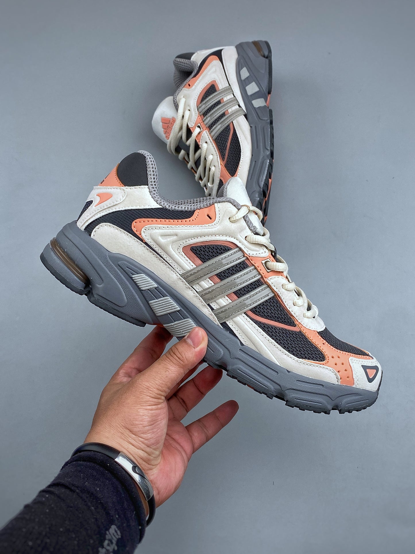 Adidas RESPONSE CL IH3365