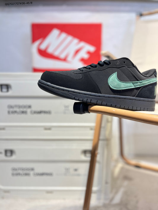 Nike Sb Dunk Low Pro Black Green 355152