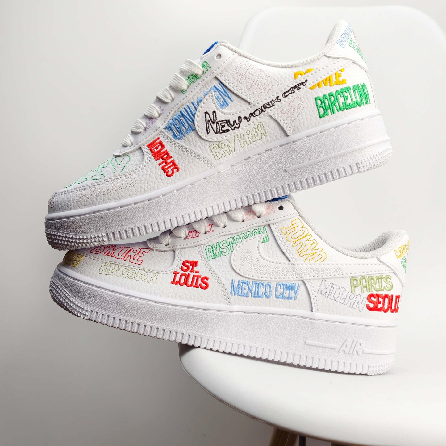 Nike Air Force 1’ 07 Low 'World Tour - White'
