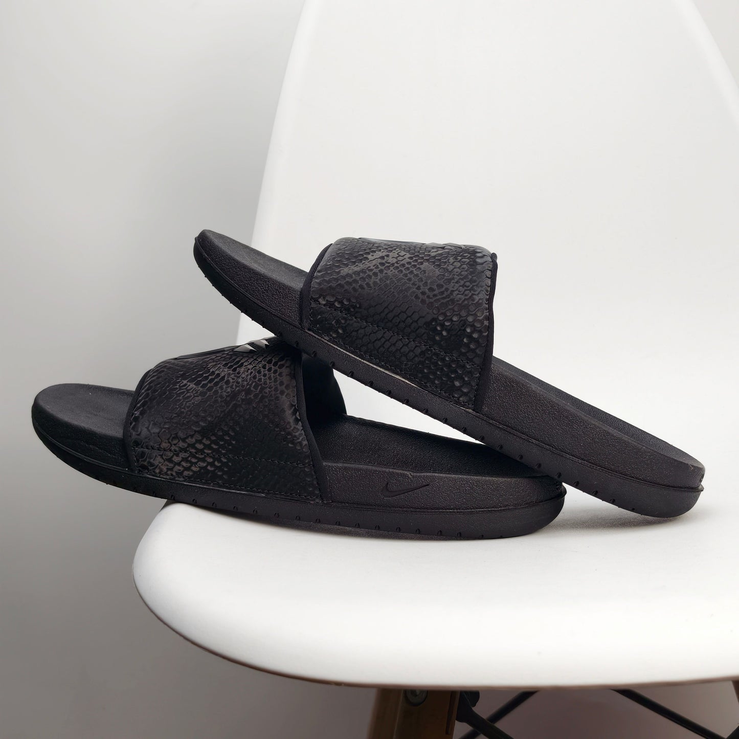 NIKE KOBE OFFCOURT SLIDE IF2870-001