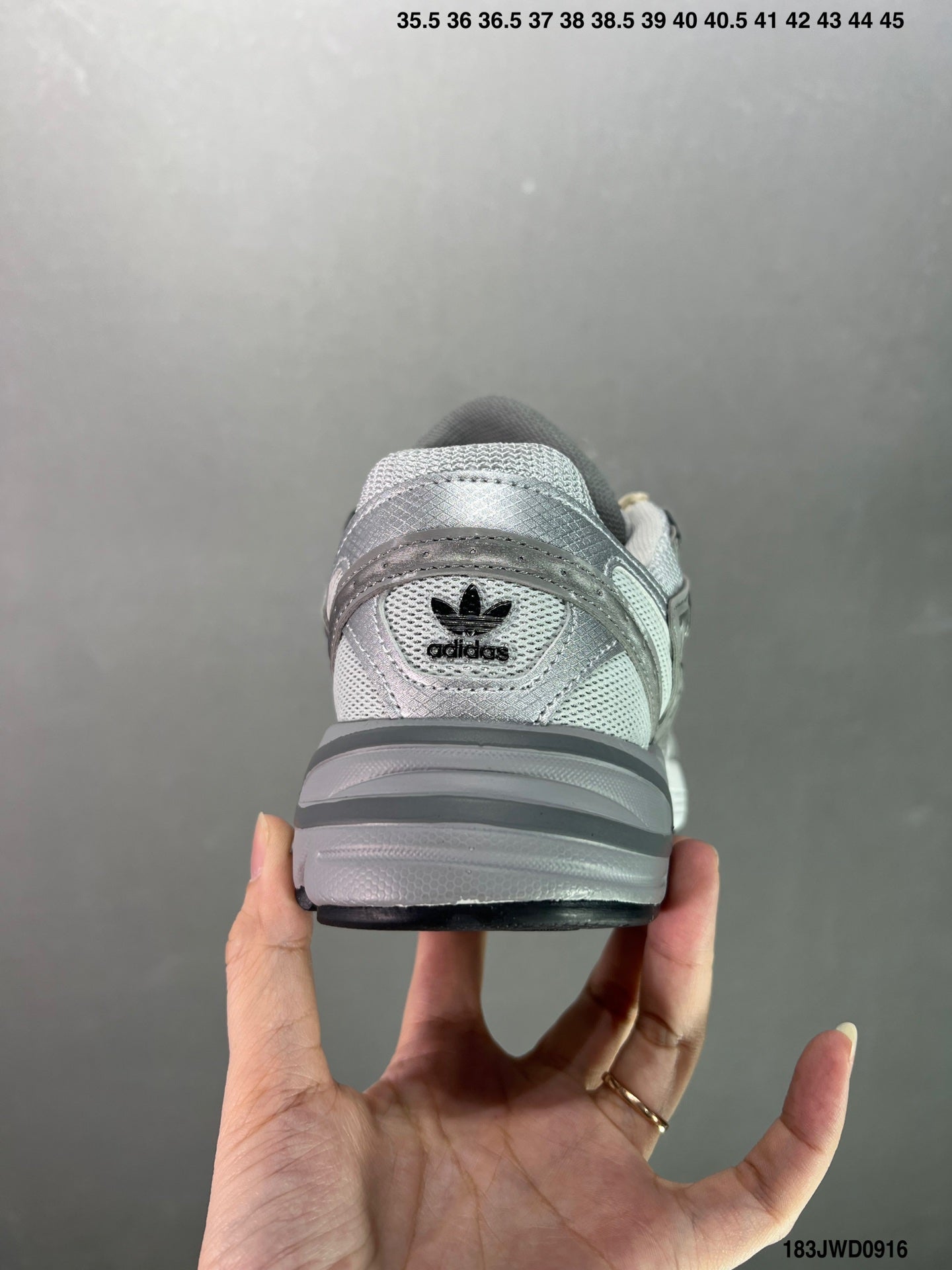 Adidas Originals Astir”Cclear brown/white/Gold metallic“ GZ3569