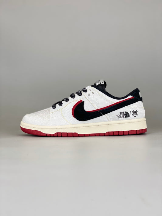 Nike SB Dunk Low x The North Face DM6868-041
